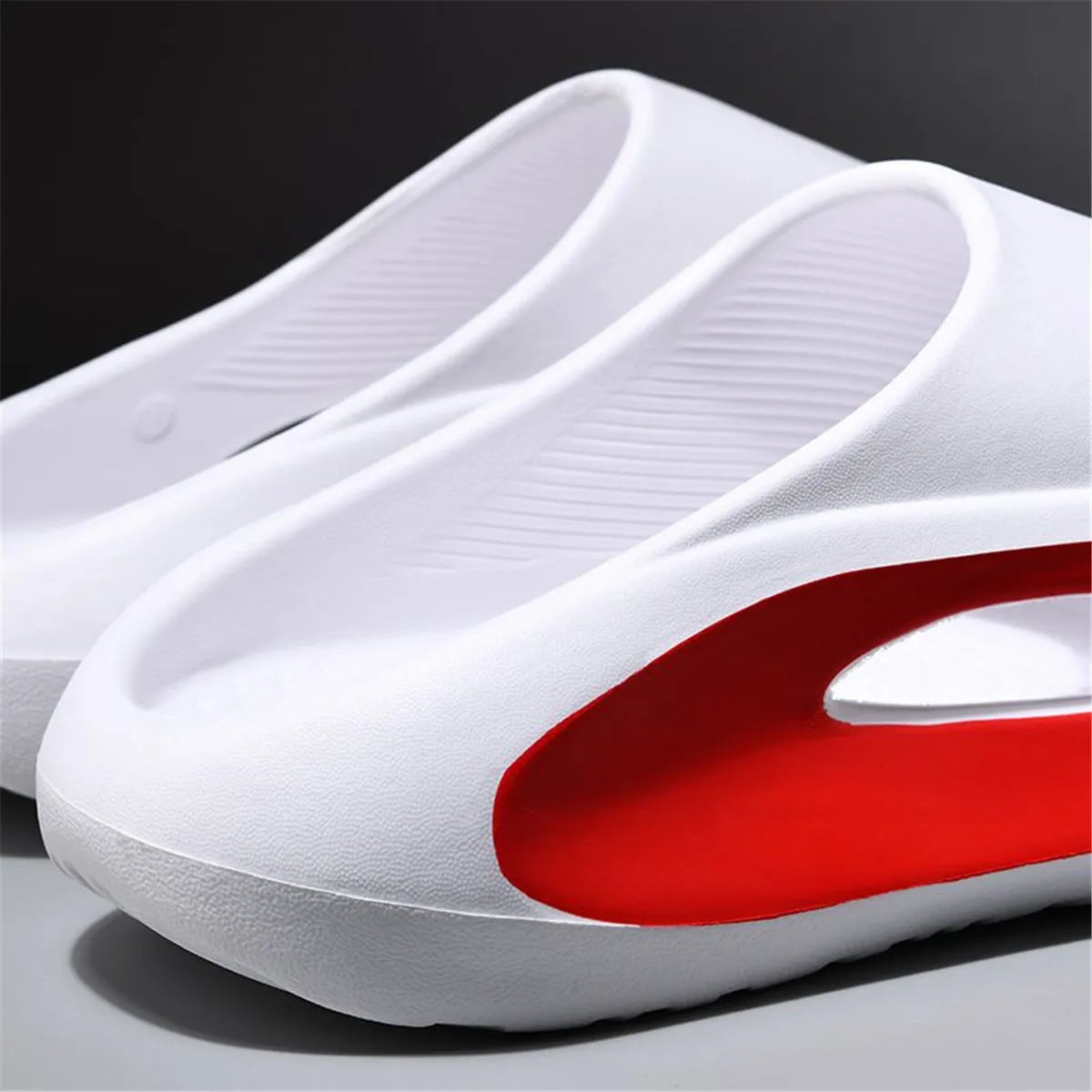 Summer Women Men Super Soft Super Fire Non-slip New Beach Slippers Wear-resistant Trendy Fashion All-match Comfort Summer Main