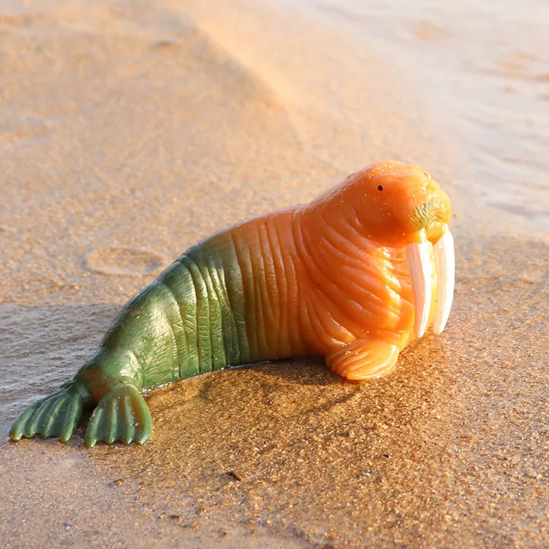 Oenux Simulated Insect Mouse Lizard Sea Animal Models Realistic Dolls Soft Rubber TPR Material Collectibles Halloween Prank Toys