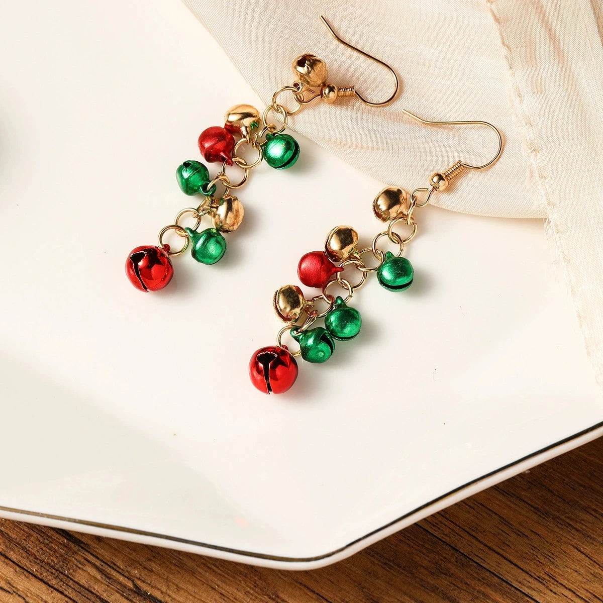 Christmas Snow Globe Bell Long Stud Earrings Red and Green Holiday Color Scheme Fashionable Women's Pendant Jewelry NEW