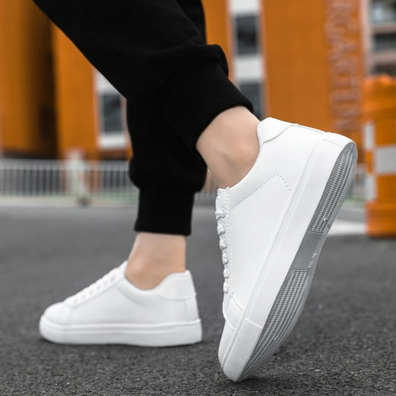 Hot Men's Casual Shoes Leather Sneakers Fashion White Black Male Vulcanized Shoes Non-slip Soft Men Shoes Lightweight Flat Shoe