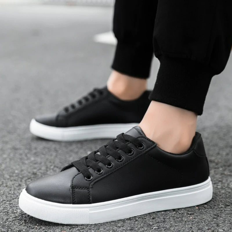 Hot Men's Casual Shoes Leather Sneakers Fashion White Black Male Vulcanized Shoes Non-slip Soft Men Shoes Lightweight Flat Shoe