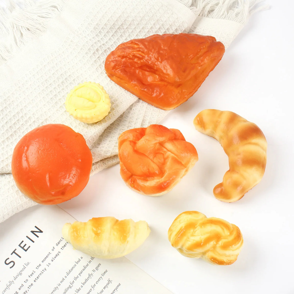 Squishy Croissant Squeeze Toy Slow Rising Sticky Stress Relief Toy Super Soft Food Creative Simulation Bread Anti Anxiety Toys